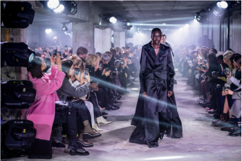 Parigi Fashion Week 2020: smoking rivisitati e Kanye West femminista