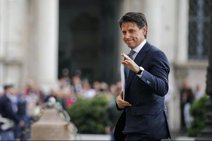 Giuseppe Conte Instagram: le bimbe del premier confermano, Peppy è sensuale 