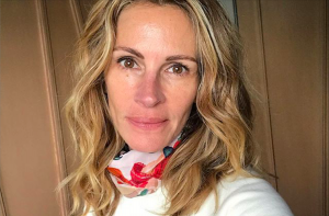 Julia Roberts Instagram: «Resto a casa per il mio fantastico vicino 95enne»