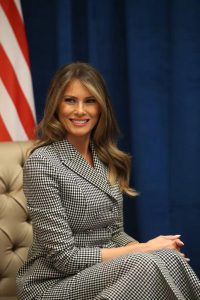Melania Trump compleanno: la First Lady spegne 50 candeline