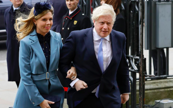 Coronavirus, Boris Johnson guarito: la fidanzata è il suo primo pensiero