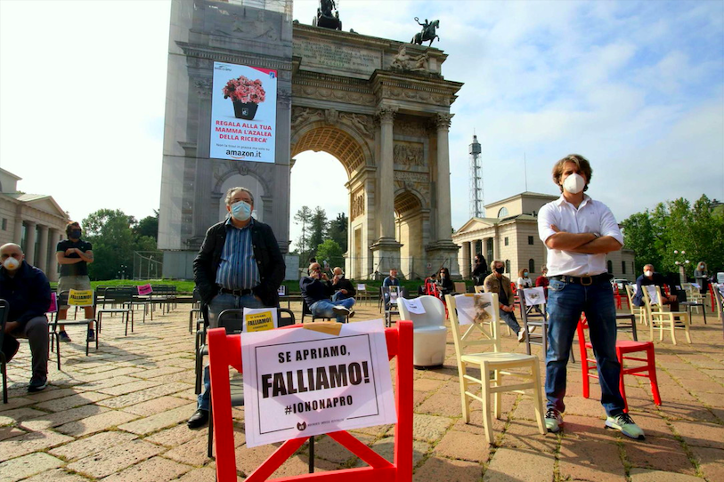 Riaprono ristoranti in Svizzera: il modello che anche l'Italia potrebbe adottare