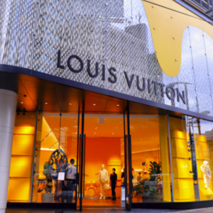 Louis Vuitton in caduta libera. I profitti sono in negativo, le previsioni anche
