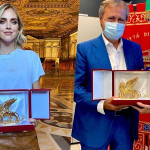 Chiara Ferragni a Venezia, riceve il Leone d’oro “per l’impegno civico dimostrato per l’Italia”