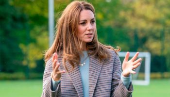 Kate Middleton ha sfoggiato il cappotto perfetto di questa stagione autunnale. Il capo è già un must have