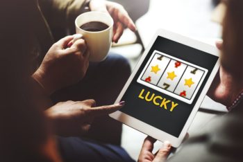Puoi davvero vincere soldi giocando alle slot online?