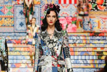 La Primavera/Estate 2021 di Dolce&Gabbana è un trionfo di mosaici e rappezzature