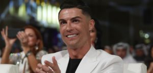 Cristiano Ronaldo, la sua mano sinistra vale oro. Sapete quanto? Ecco la cifra da capogiro