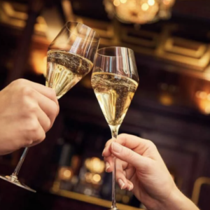 Champagne Dom Perignon: ecco i miti fondanti di un’icona globale