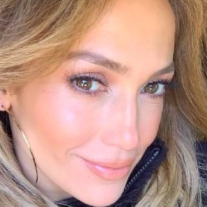 Jennifer Lopez è stata punzecchiata dal botox? Lei risponde così