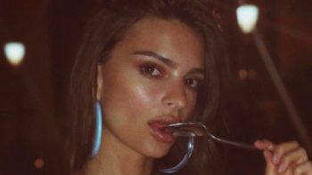 Emily Ratajkowski, in posa col pancione. Sexy come una dea, glam come sempre