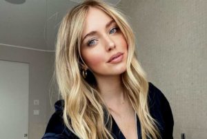 Chiara Ferragni e la piccola Vittoria: “Abbiamo tutto, doneremo lettini e passeggini alle mamme più bisognose”