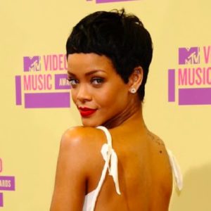 Capelli estate 2021. Il taglio pixie di Rihanna è tornato… e con lui il 2012