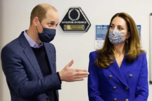 Kate Middleton arriva in Scozia: per l’occasione sceglie un abito molto importante