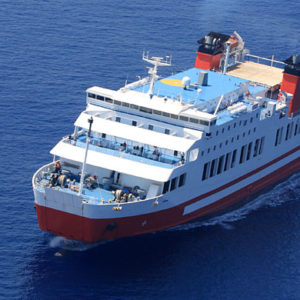 Salpa a bordo del traghetto per Elba per una nuova avventura