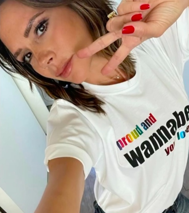Le Spice Girls lanciano la t-shirt per il Pride Month: wannabe your lover!