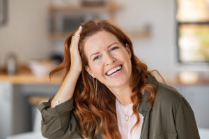 Pelle, unghie e capelli in menopausa: l’integratore per la loro cura