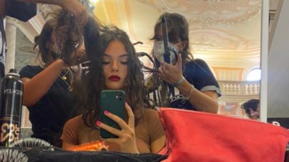 Deva Cassel a Venezia per Dolce&Gabbana: cresciuta e uguale a mamma Monica Bellucci