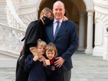Charlène di Monaco ultime notizie, a casa insieme ad Alberto e i gemelli