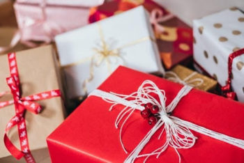 5 idee regalo per lui: dal portachiavi al regalo hi-tech