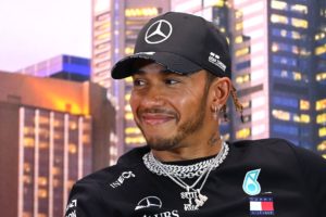 Il campione di Formula 1 Lewis Hamilton vende l’attico di Tribeca per 50 milioni di dollari