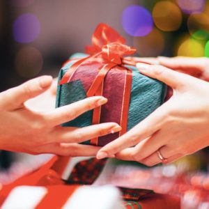 Natale 2021, idee regalo per le tue amiche “super trendy”
