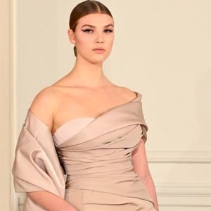 Valentino Parigi Haute Couture 2022: per la prima volta in passerella corpi autentici, ed è un’ovazione