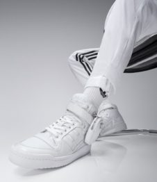 Adidas e Prada presentano Re-Nylon: una collaborazione spettacolare tra due brand iconici