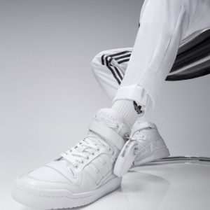 Adidas e Prada presentano Re-Nylon: una collaborazione spettacolare tra due brand iconici