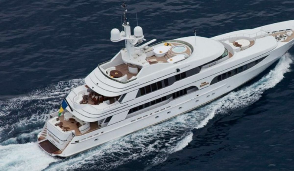 Spagna Yacht russo 