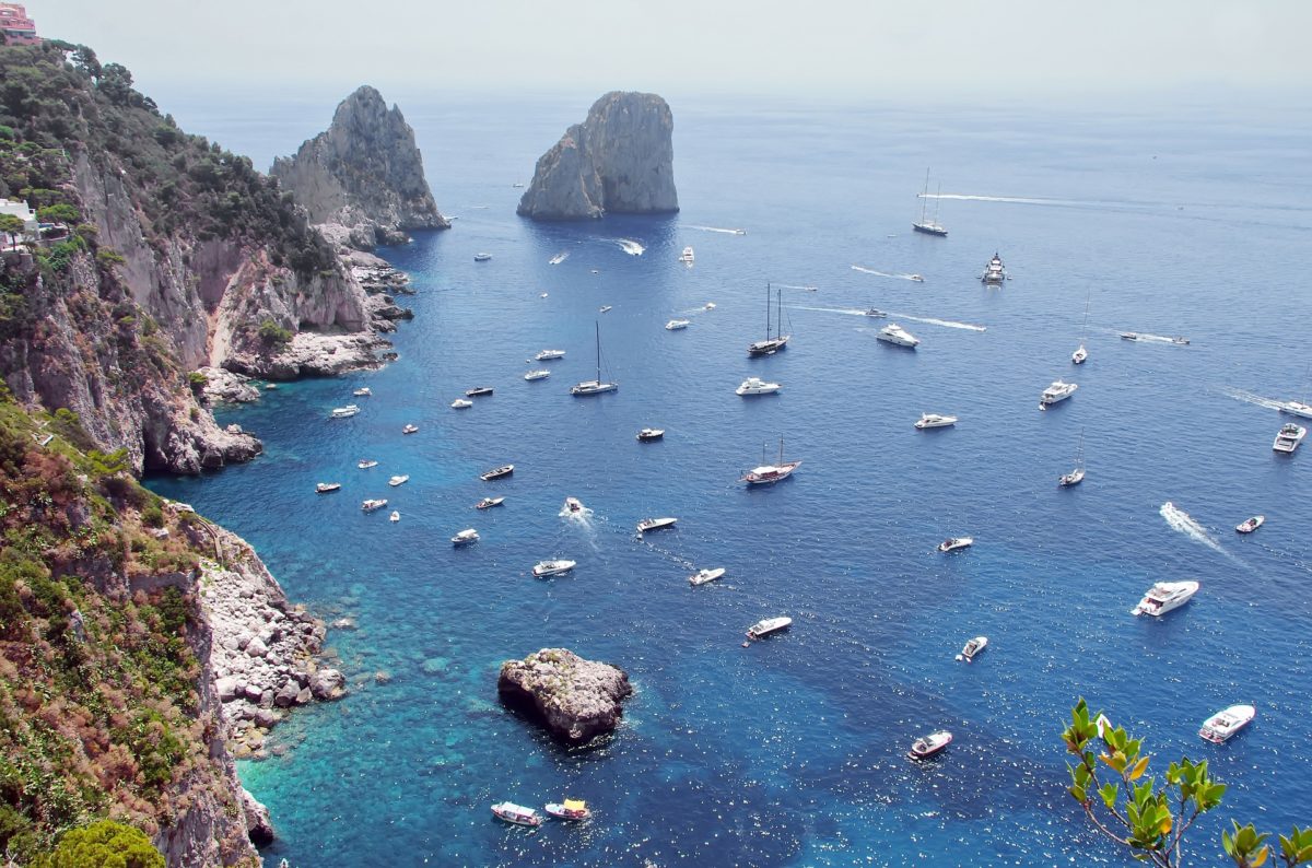 vacanze a capri faraglioni estate 2022 destinazione turistica da sogno