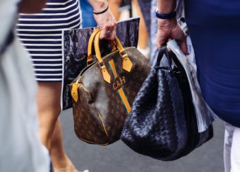 Cosa rende le borse Louis Vuitton così speciali? Le più iconiche e perché