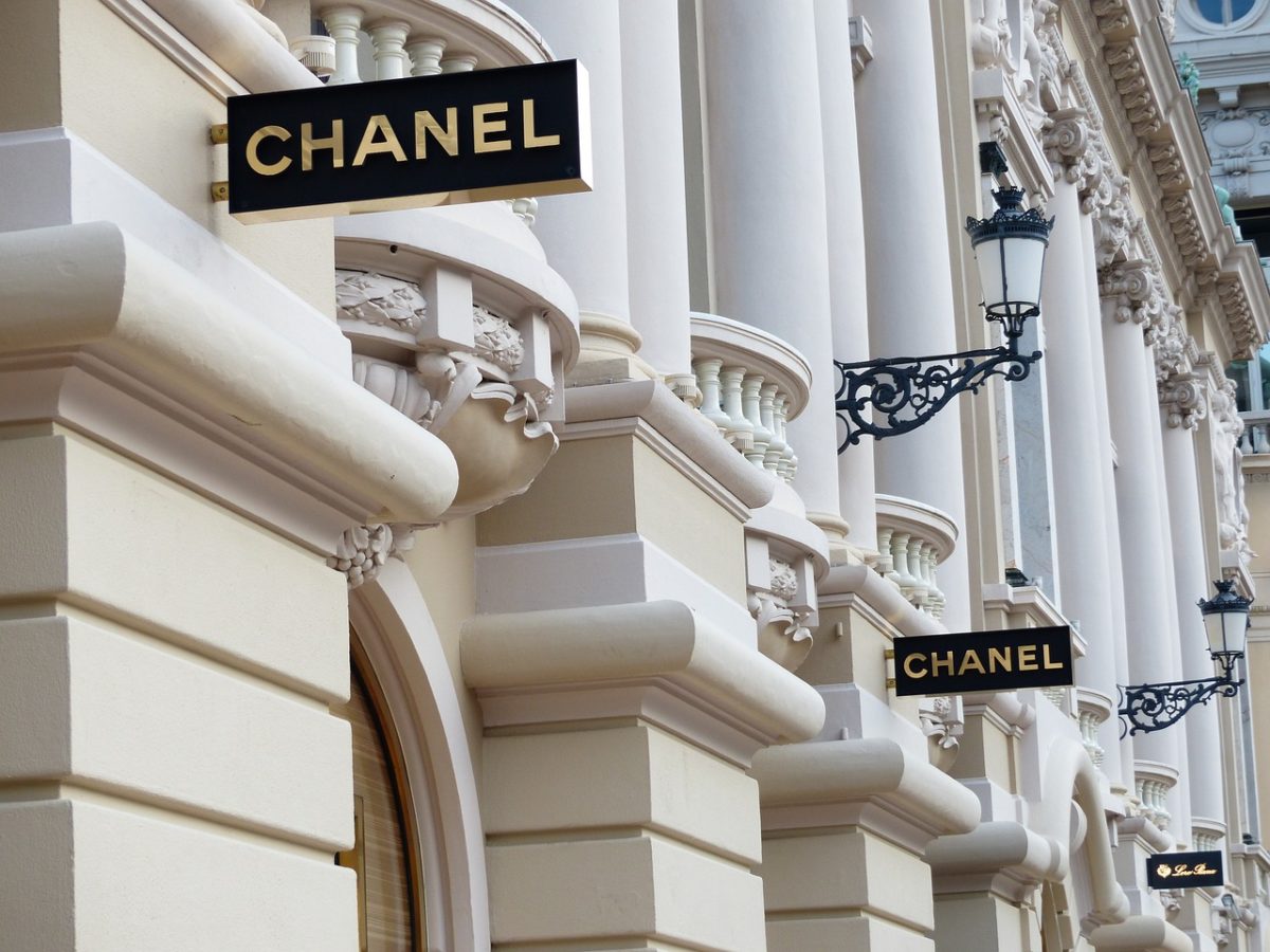 Come capire se una borsa Chanel è falsa?