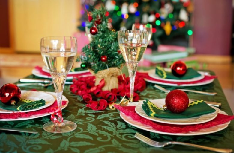 Come preparare una tavola di Natale elegantissima