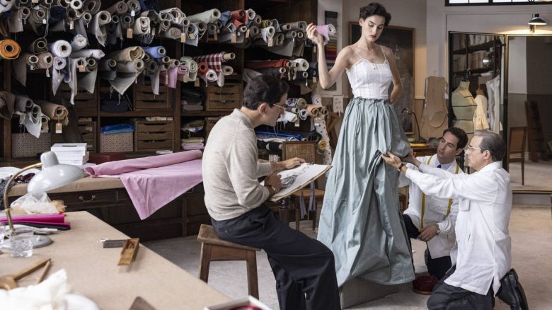 Alla Scoperta di Cristóbal Balenciaga nella nuova serie tv di Disney+