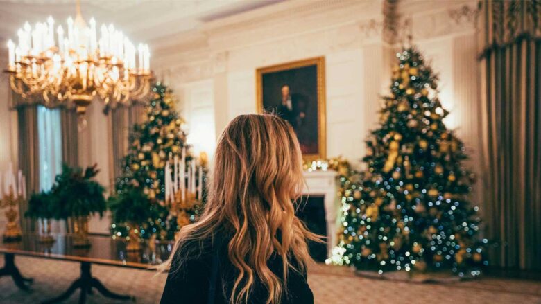 Vestiti di lusso per Natale e Capodanno 2025: i più chic per le feste