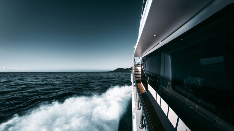 CRN vara il superyacht M/Y Amor à Vida