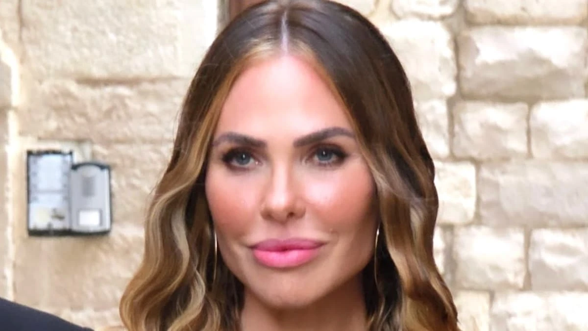 treccia messy ilary blasi tendenza capelli estate 2025