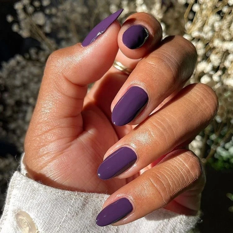unghie viola